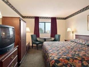 Crawfordsville Hotel | Super 8 by Wyndham Crawfordsville