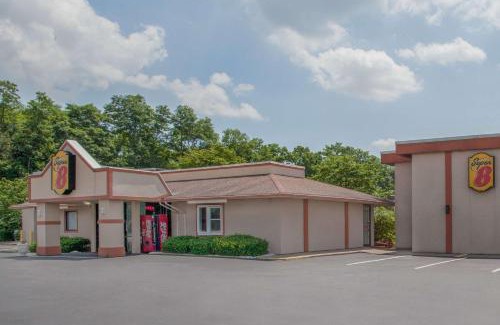 Carlisle Hotel | Super 8 by Wyndham Carlisle North