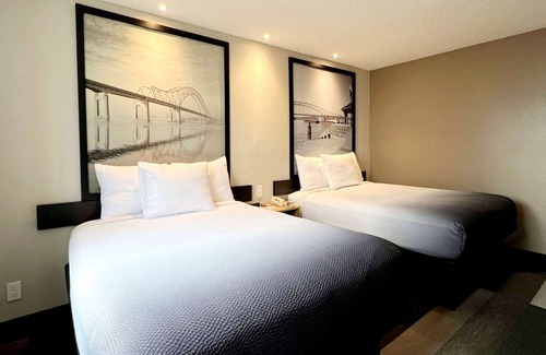 Southwest Area Hotel | Super 8 by Wyndham Cedar Rapids
