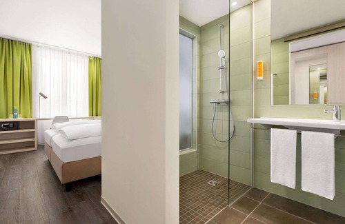 Chemnitz Hotel | Super 8 by Wyndham Chemnitz