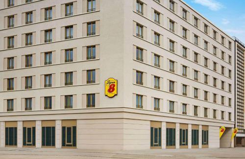 Chemnitz Hotel | Super 8 by Wyndham Chemnitz