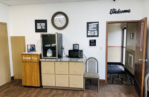 Clear Lake Hotel | Super 8 by Wyndham Clear Lake