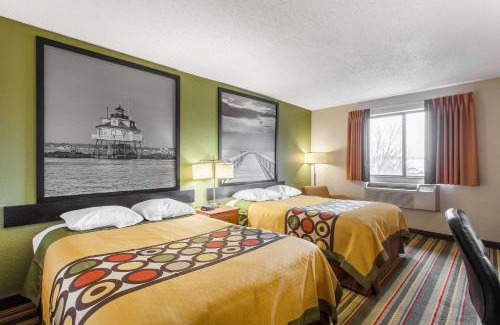 College Park Hotel | Super 8 by Wyndham College Park Wash DC Area