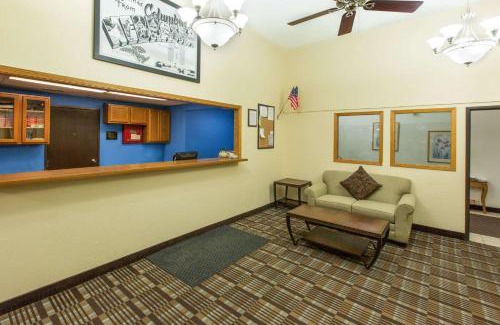 Columbus Hotel | Super 8 by Wyndham Columbus