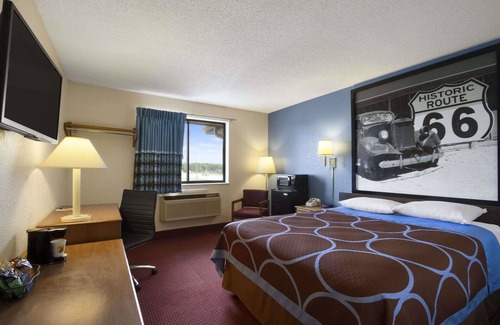 Cuba Hotel | Super 8 by Wyndham Cuba