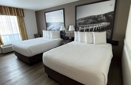 Dawson Creek Hotel | Super 8 by Wyndham Dawson Creek