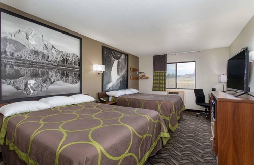 Dubois Hotel | Super 8 by Wyndham Dubois