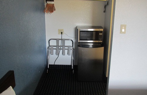 Dumas Hotel | Super 8 by Wyndham Dumas TX