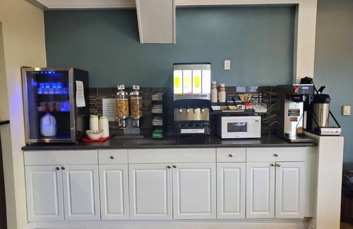 Duncan Hotel | Super 8 by Wyndham Duncan