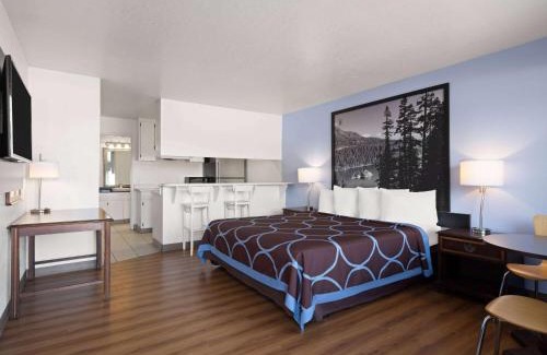 Dunnigan Hotel | Super 8 by Wyndham Dunnigan