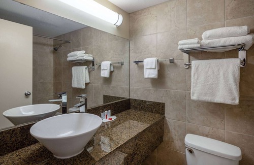 Leduc Hotel | Super 8 by Wyndham Edmonton International Airport