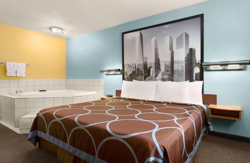 Findlay Hotel | Super 8 by Wyndham Findlay