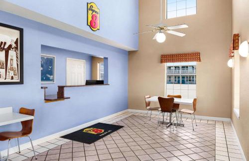 Foley Hotel | Super 8 by Wyndham Foley