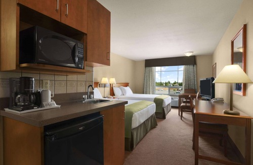 Fort St. John Hotel | Super 8 by Wyndham Fort St. John BC
