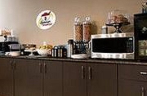 Fox Creek Hotel | Super 8 by Wyndham Fox Creek