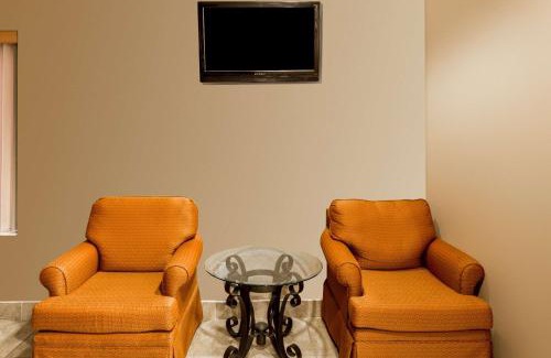 Frankfort Hotel | Super 8 by Wyndham Frankfort IN