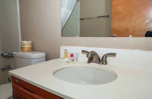 Allison Hotel | Super 8 by Wyndham Gallup
