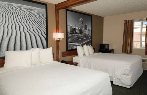 Allison Hotel | Super 8 by Wyndham Gallup