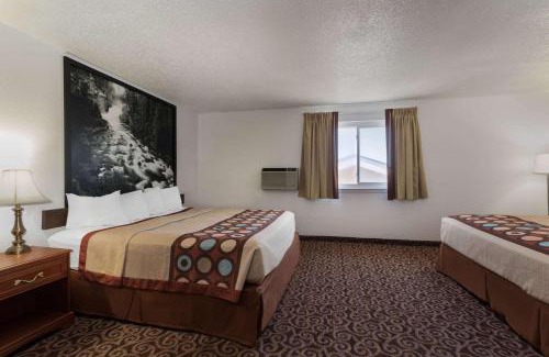 Gillette Hotel | Super 8 by Wyndham Gillette