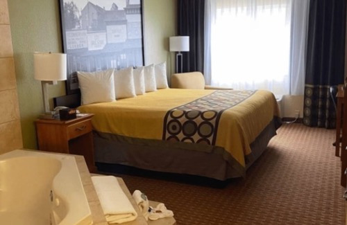 Great Bend Hotel | Super 8 by Wyndham Great Bend