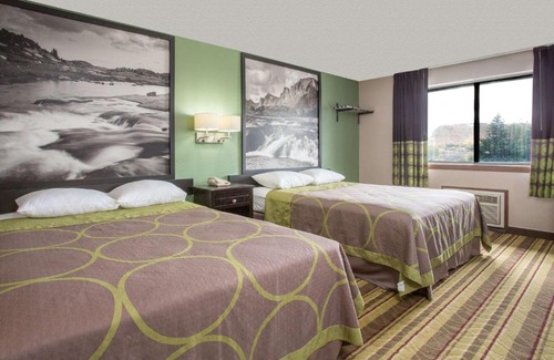 Green River Hotel | Super 8 by Wyndham Green River