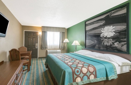 Greencastle Hotel | Super 8 by Wyndham Greencastle
