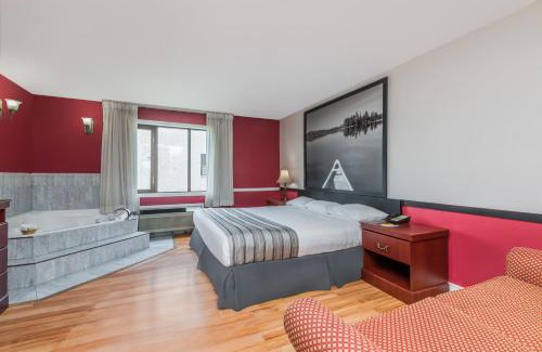 Guelph Hotel | Super 8 by Wyndham Guelph