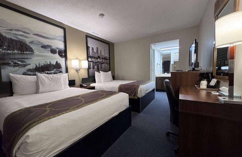 Guelph Hotel | Super 8 by Wyndham Guelph