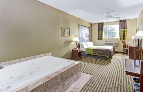 Gurnee Hotel | Super 8 by Wyndham Gurnee
