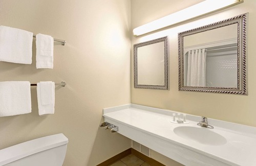 Gurnee Hotel | Super 8 by Wyndham Gurnee
