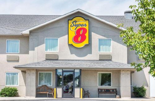 Hagerstown Hotel | Super 8 by Wyndham Hagerstown/Halfway Area