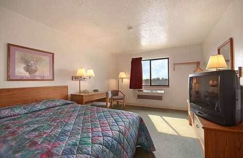 Hammond Hotel | Super 8 by Wyndham Hammond/North