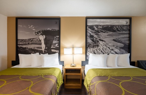 Hardin Hotel | Super 8 by Wyndham Hardin Little Bighorn Battlefield