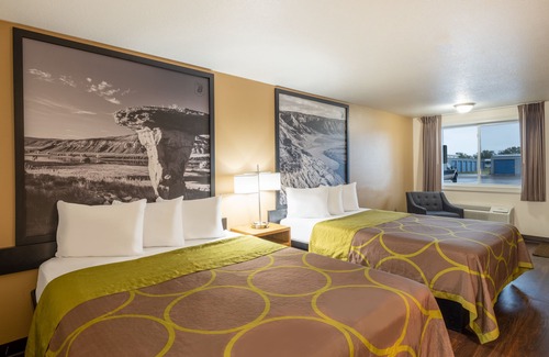 Hardin Hotel | Super 8 by Wyndham Hardin Little Bighorn Battlefield