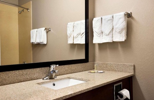 Hershey Hotel | Super 8 by Wyndham Hershey Chocolate Avenue