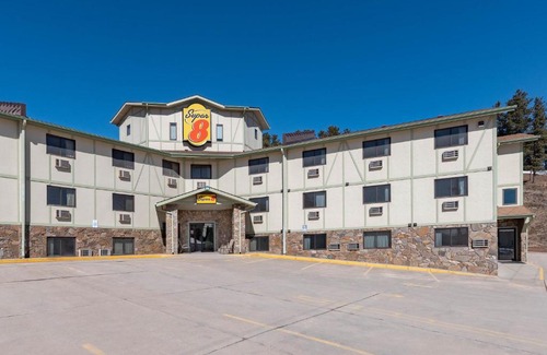 Hill City Hotel | Super 8 by Wyndham Hill City/Mt Rushmore/ Area