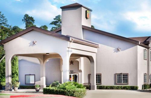 Huntsville Hotel | Super 8 by Wyndham Huntsville