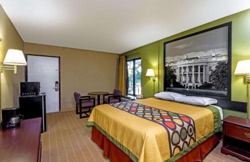 Jessup Hotel | Super 8 by Wyndham Jessup/Baltimore Area