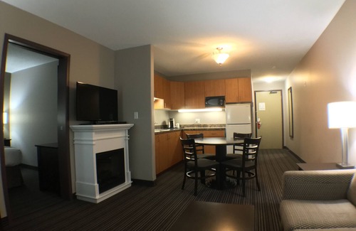 Kapuskasing Hotel | Super 8 by Wyndham Kapuskasing
