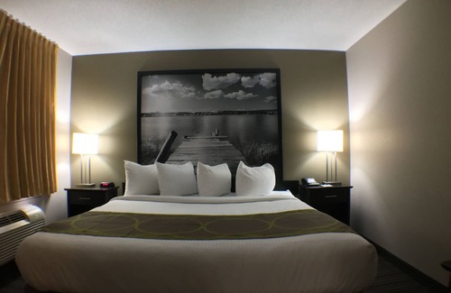 Kapuskasing Hotel | Super 8 by Wyndham Kapuskasing
