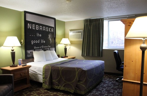 Kearney Hotel | Super 8 by Wyndham Kearney