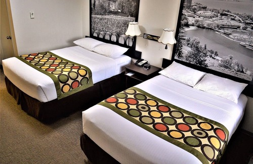Rutland Hotel | Super 8 by Wyndham Kelowna BC