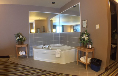 Kenora Hotel | Super 8 by Wyndham Kenora