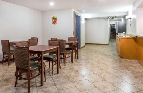 Kingman Hotel | Super 8 by Wyndham Kingman