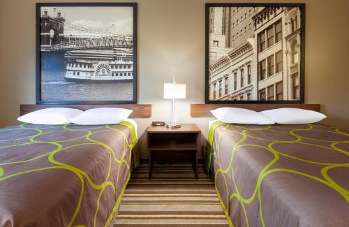 La Grange Hotel | Super 8 by Wyndham La Grange KY