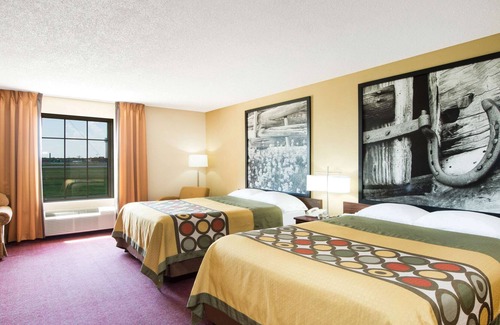 Lamar Heights Hotel | Super 8 by Wyndham Lamar