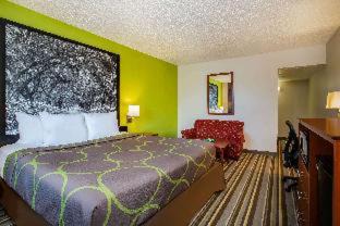 Lake City Hotel | Super 8 by Wyndham Lake City