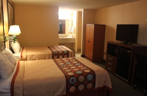 Laurel Hotel | Super 8 by Wyndham Laurel