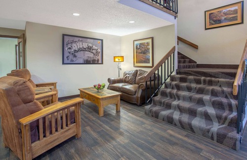Lewistown Hotel | Super 8 by Wyndham Lewistown