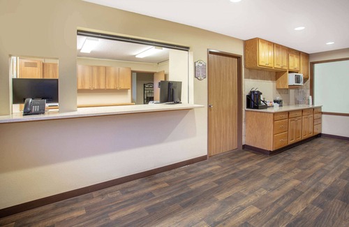 Lewistown Hotel | Super 8 by Wyndham Lewistown
